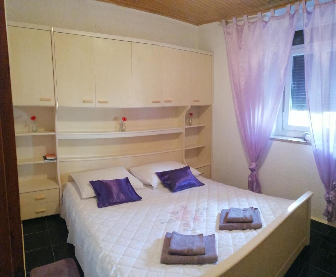 Apartman Zepina Pula Buitenkant foto